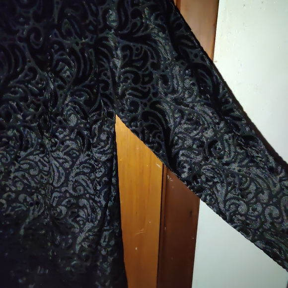 Long sleeve top from Liz Claiborne - Picture 3 of 7